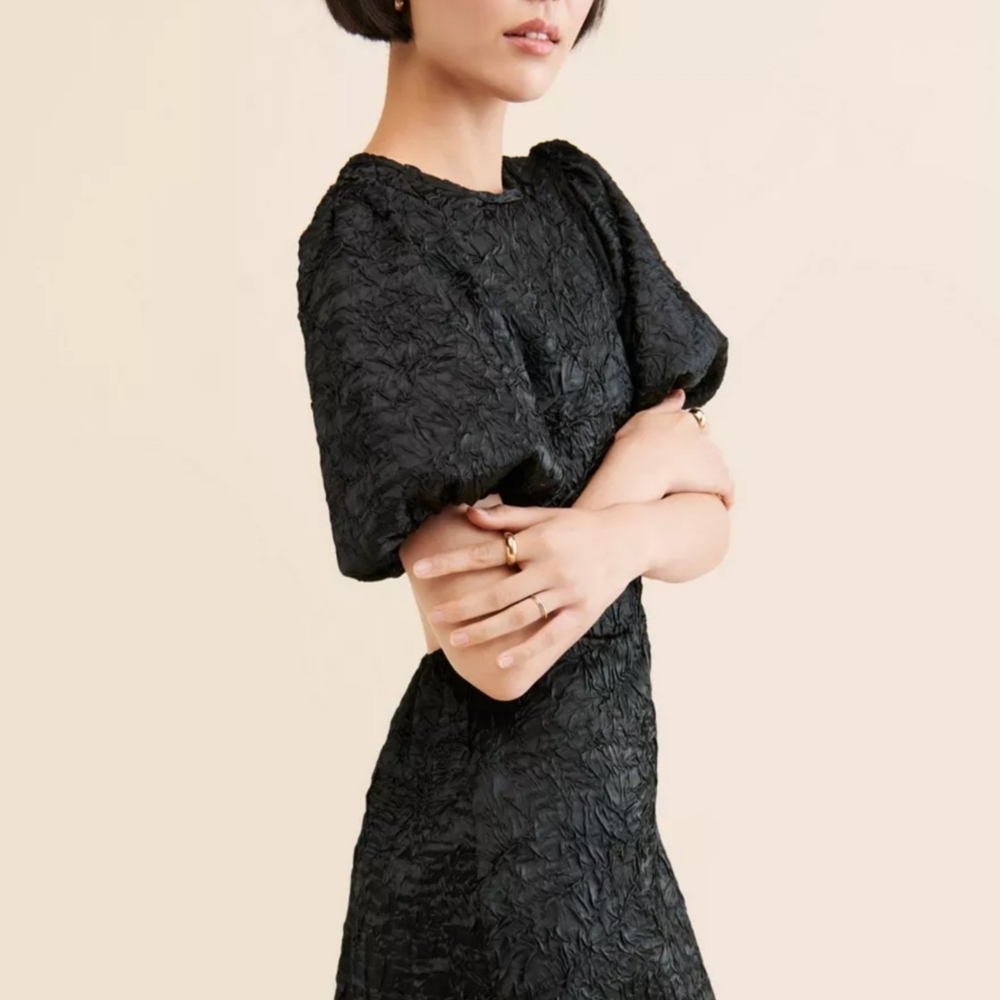 Lisa Says Gah Black Textured Backless Dress